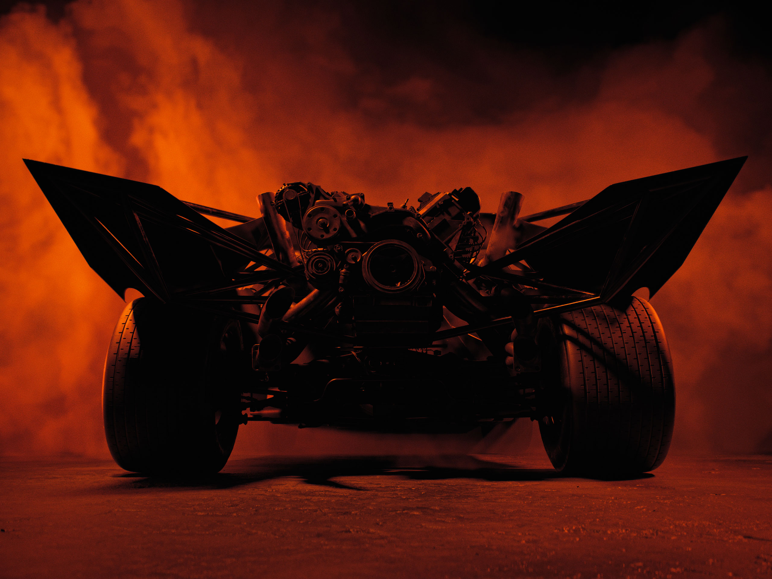 BATMAN_GRADE_AT_001_BATMOBILE_FINAL_001_RQ_SETUP_00_2022-03-02_15.54.45